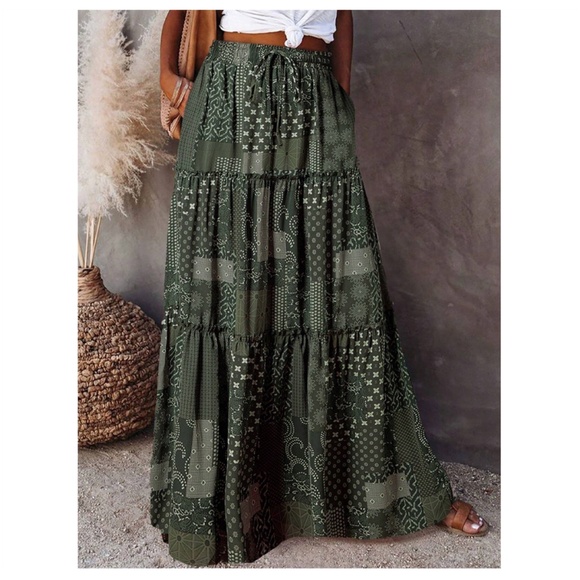 Dresses & Skirts - Boho Green patchwork Print Pockets Stretchy Waist Maxi Skirt